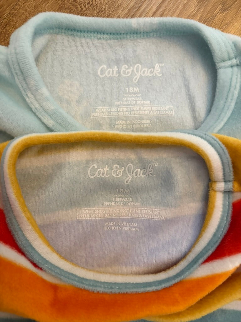 #6 - Cat & Jack Fleece Pajamas (2 sets) - 18 months