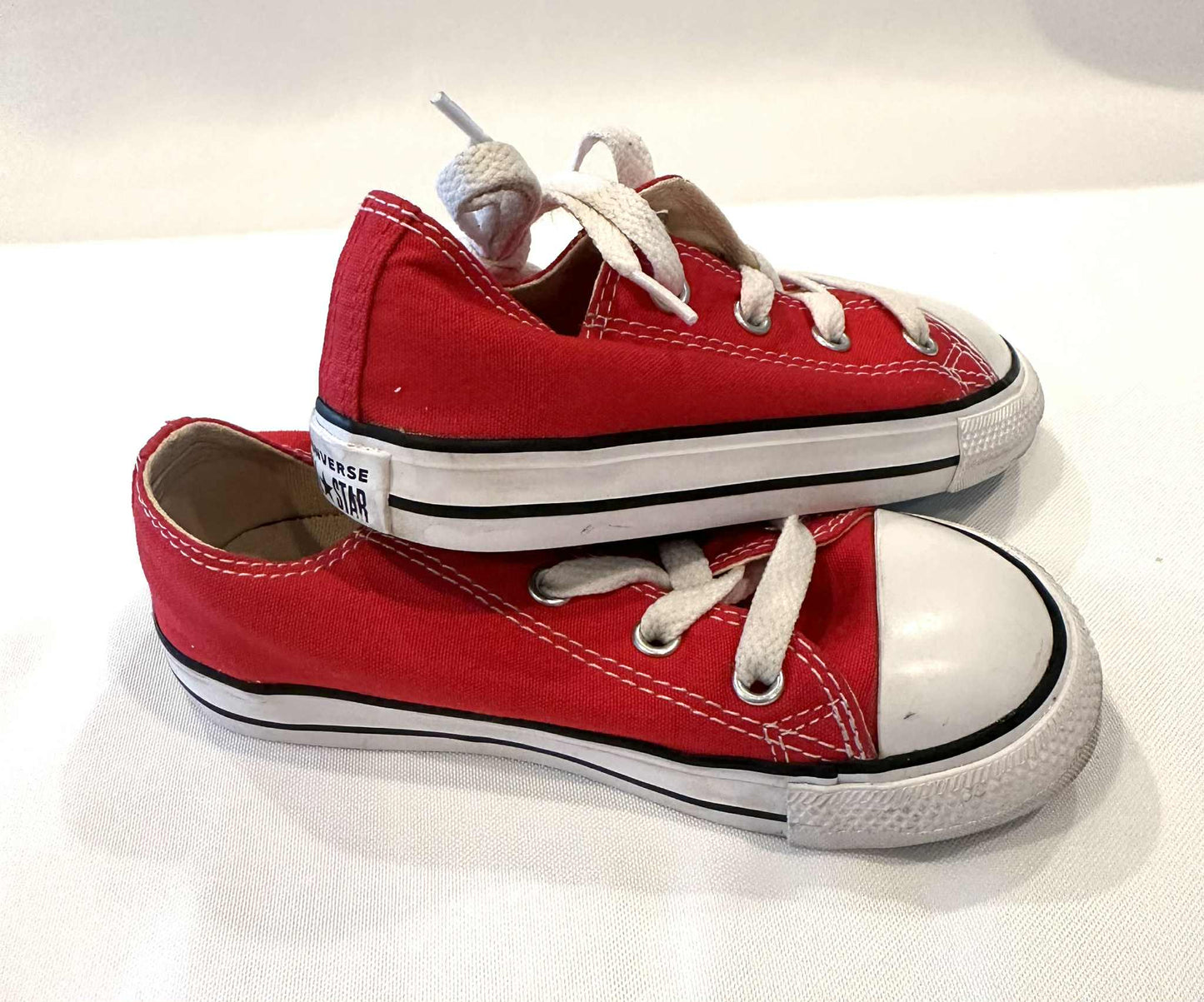 #149 Boys Size 9 Toddler Converse