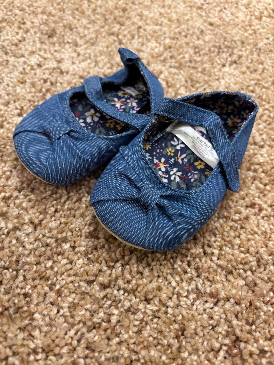 #144 girls size 3-6 mo carters