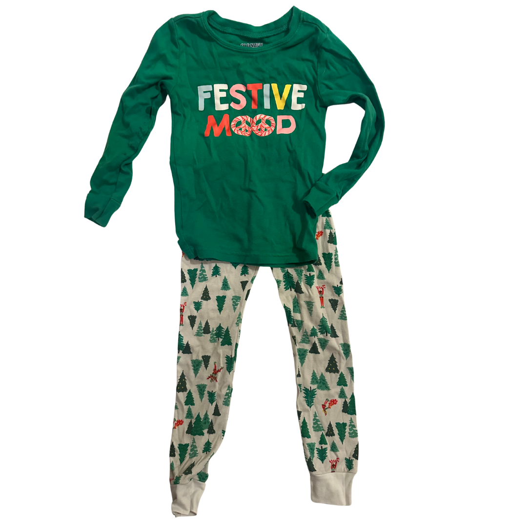 Seller 48- Old Navy Festive Mood Pajamas Size Girls Size 5T