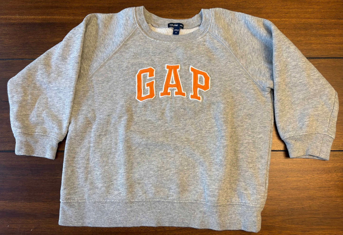Seller #210 Baby Gap Boys Size 4 Gray GAP Logo Sweatshirt