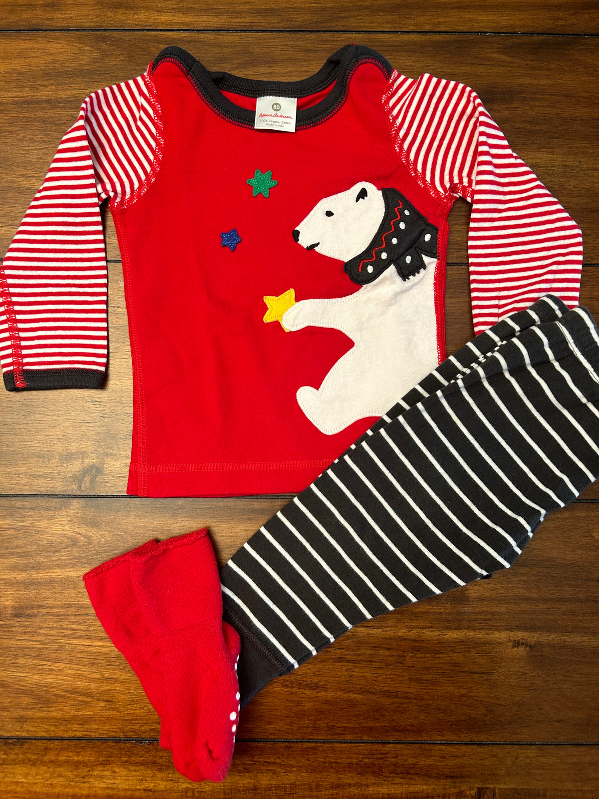 #197 Hanna Andersson Boys Size 2 (80) Red & Black Polar Bear Appliqué Outfit
