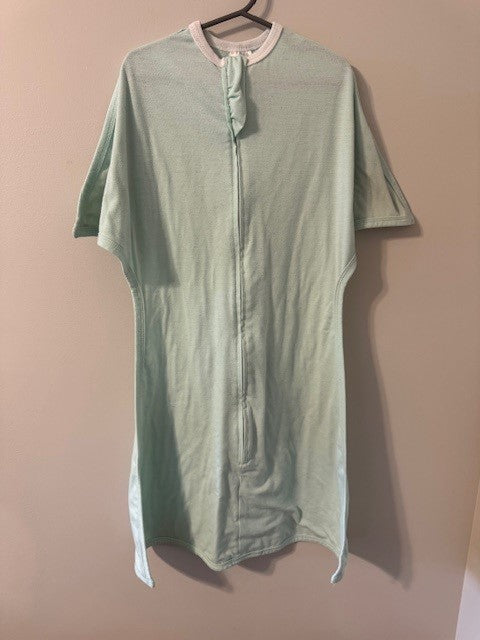 REDUCED #141 Zipadee Zip Swaddle Medium 6-12 months (2 of 2 available) SR