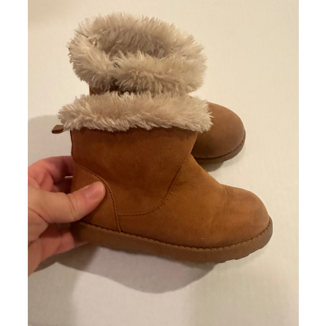Seller 48- Cat & Jack Brown Fur Boots Toddler Girls Size 8