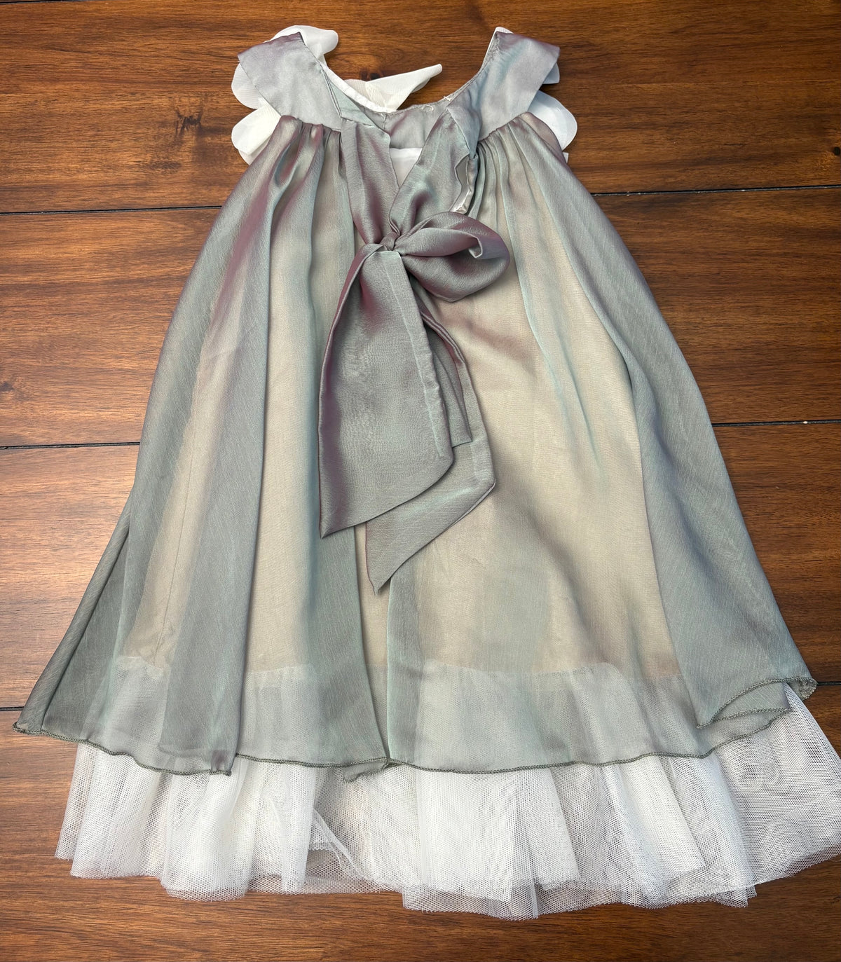 #197 Kids Dream Girls Size 3/4 Iridescent Moss Green with Ivory Sleeveless Flower Girl Dress