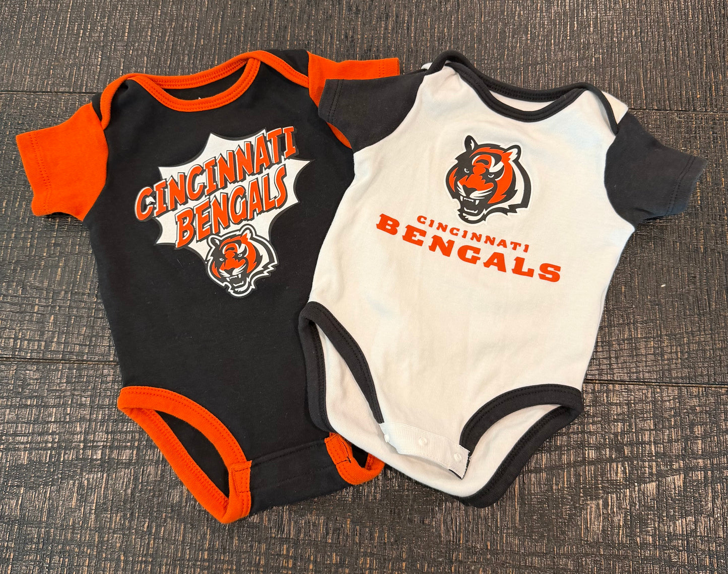 #42 Cincinnati Bengals 0-3M Onesies