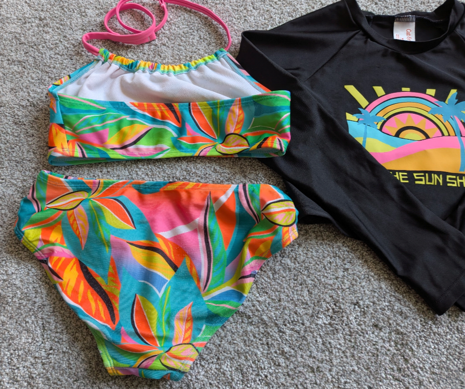 #17 Cat & Jack Girls 3 piece swim suit M (8)
