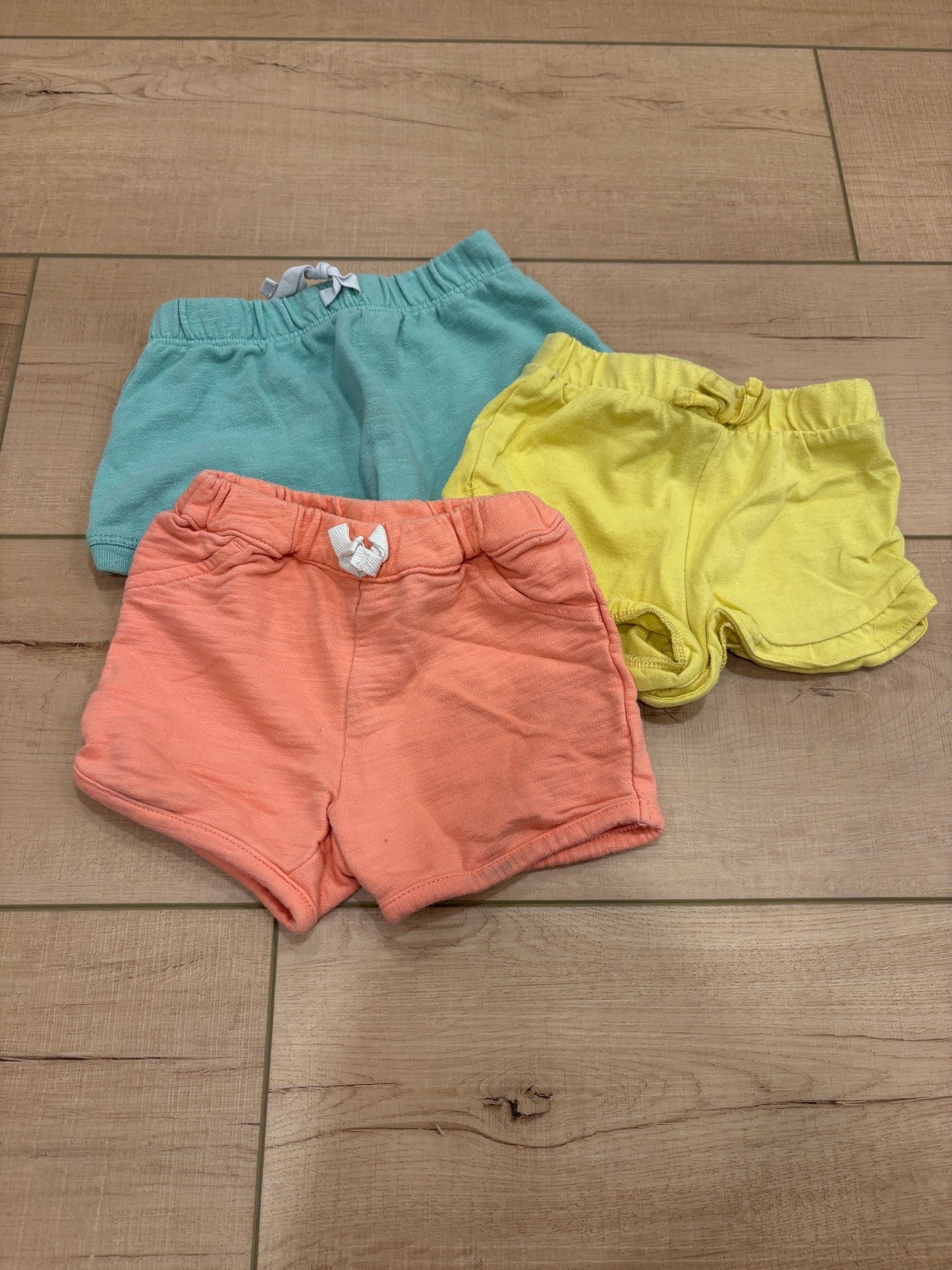 #37 REDUCED-9M Girls Shorts Set