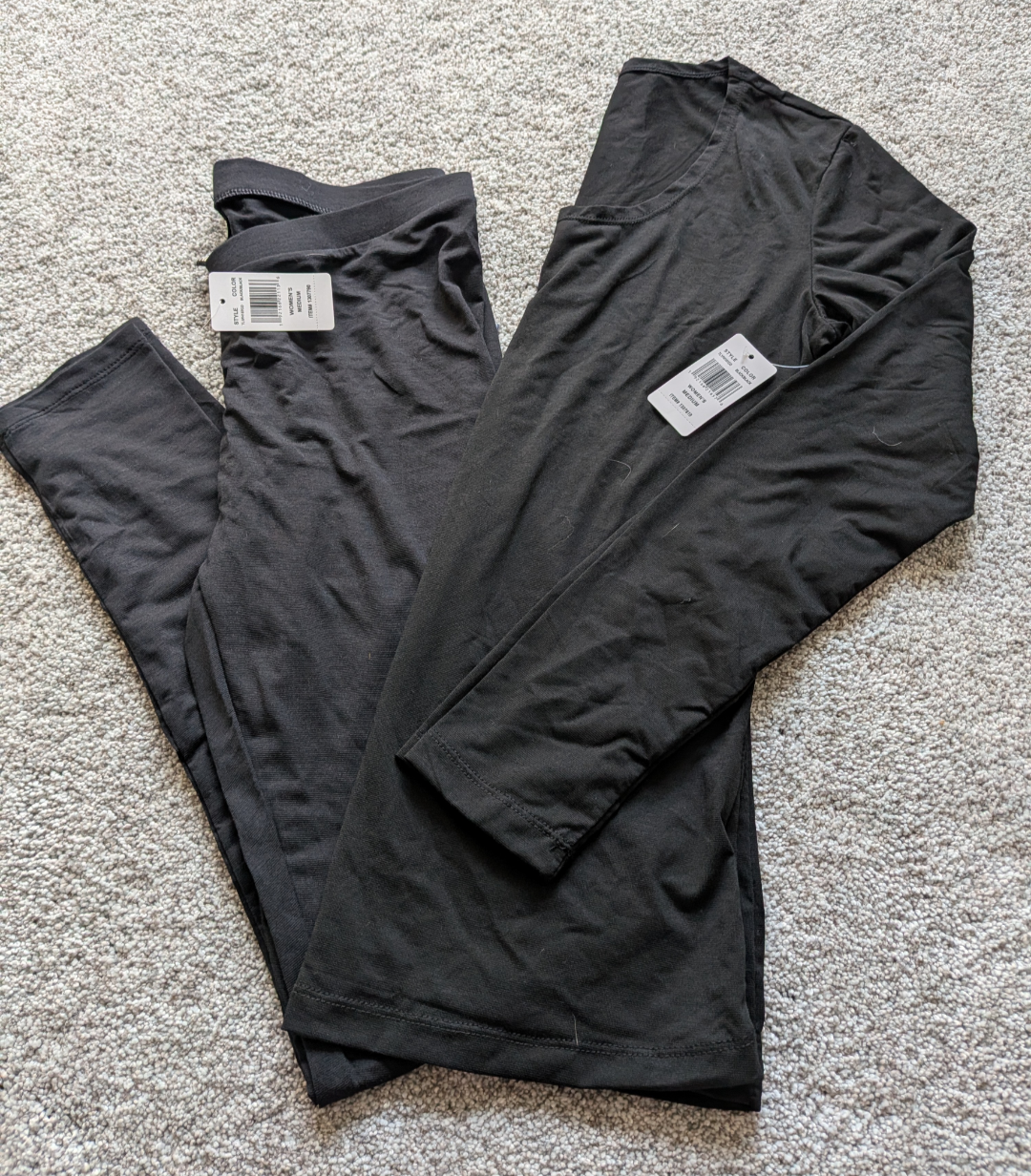 #17 32° Heat thermal women's black set new with tag size M