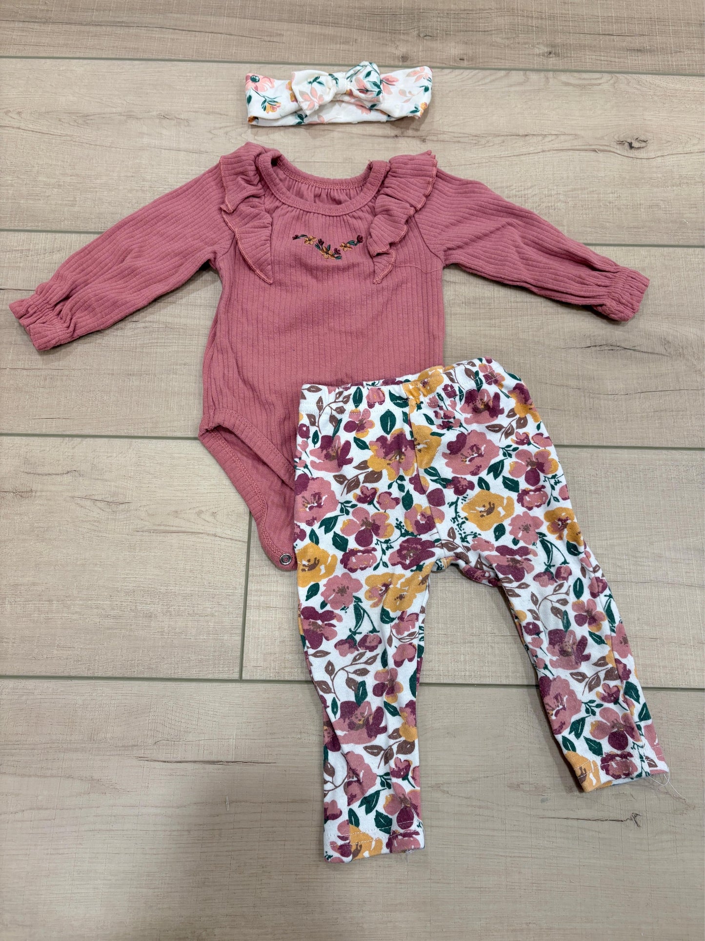 #37 6M Girls Baby Essentials Matching Set Long Sleeve Bodysuit, Pants and Bow Headband