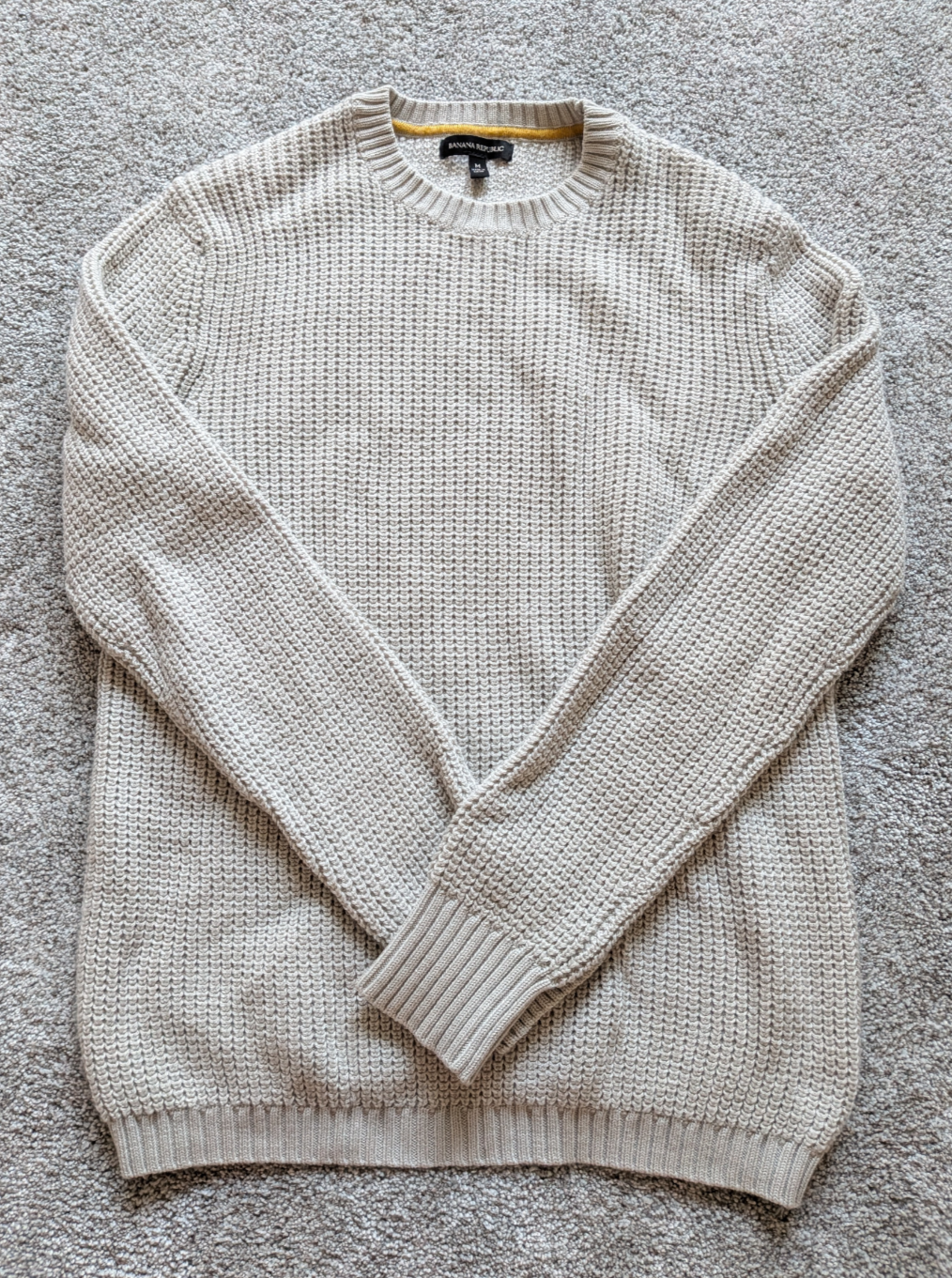 #17 Banana Republic Men's Merino Wool knit beige sweater size M