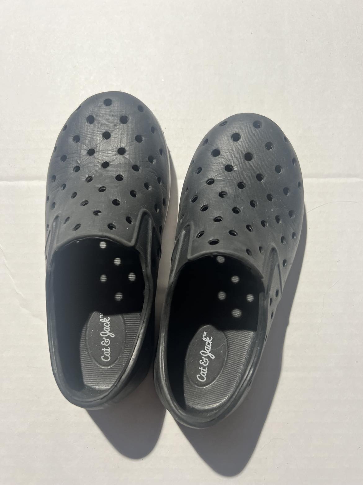 #98 Boys 9 Cat and Jack Native Style Slip on Shoes