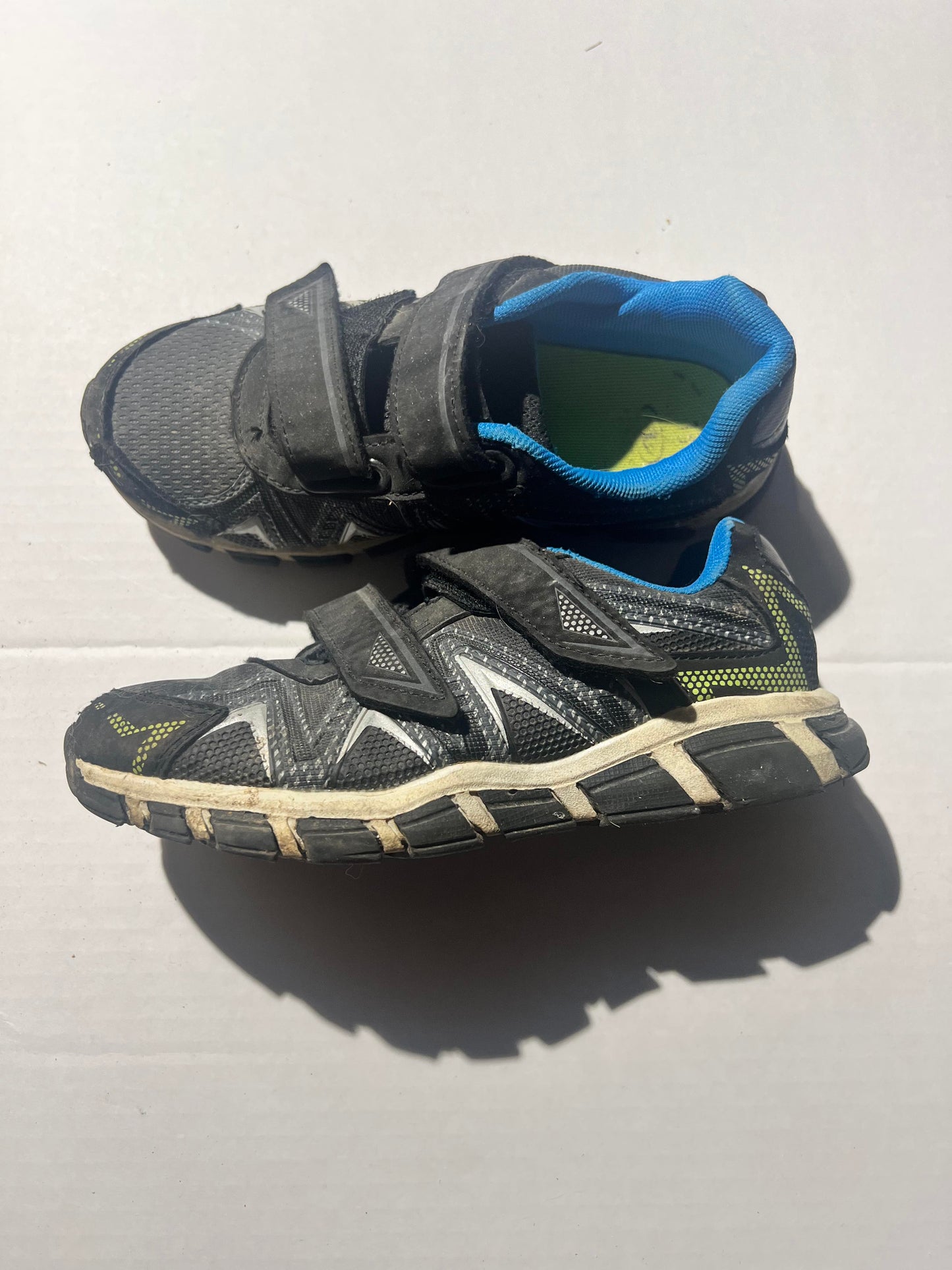 #98 Boys 13 Athletic Works Velcro Sneakers
