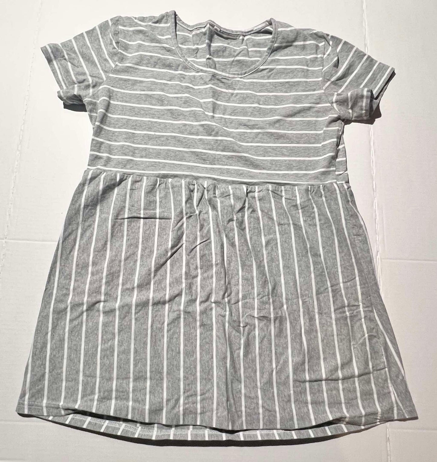 #98 Maternity XL Shirt