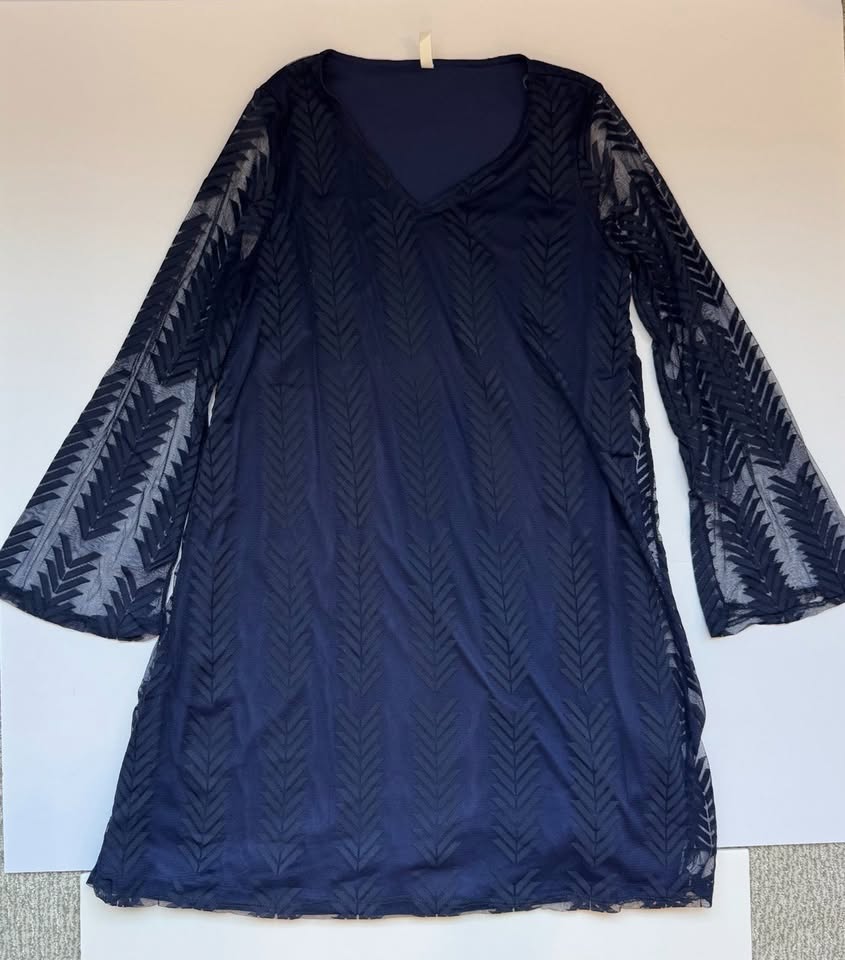 #82 PinkBlush Maternity, W Medium, Navy Mesh Overlay Dress