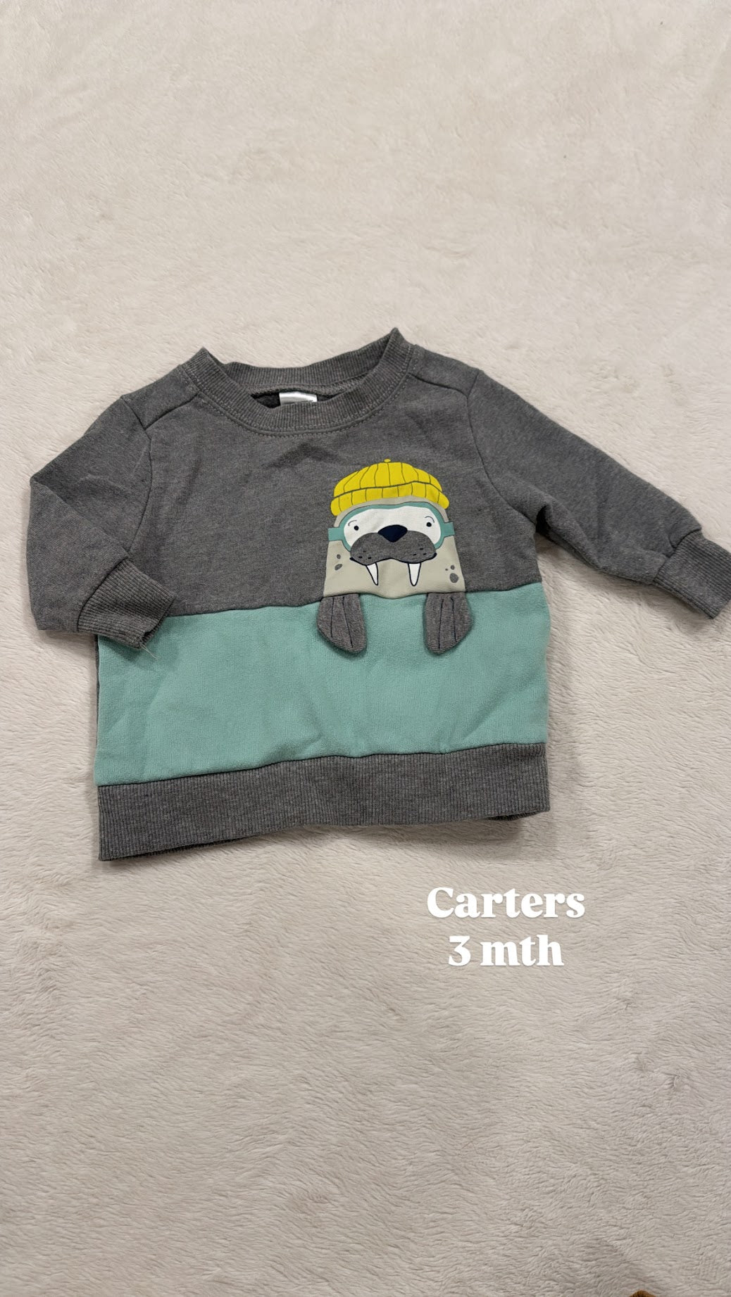 #145 Carters walrus sweatshirt Boys 3 mth EUC