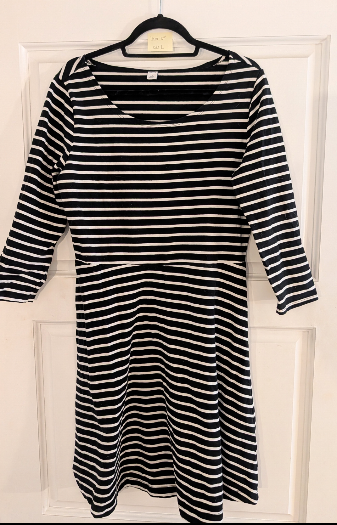 *Reduced* Seller 97, Old Navy Black & White Striped Women's Dress, Women's, size L (item 129)