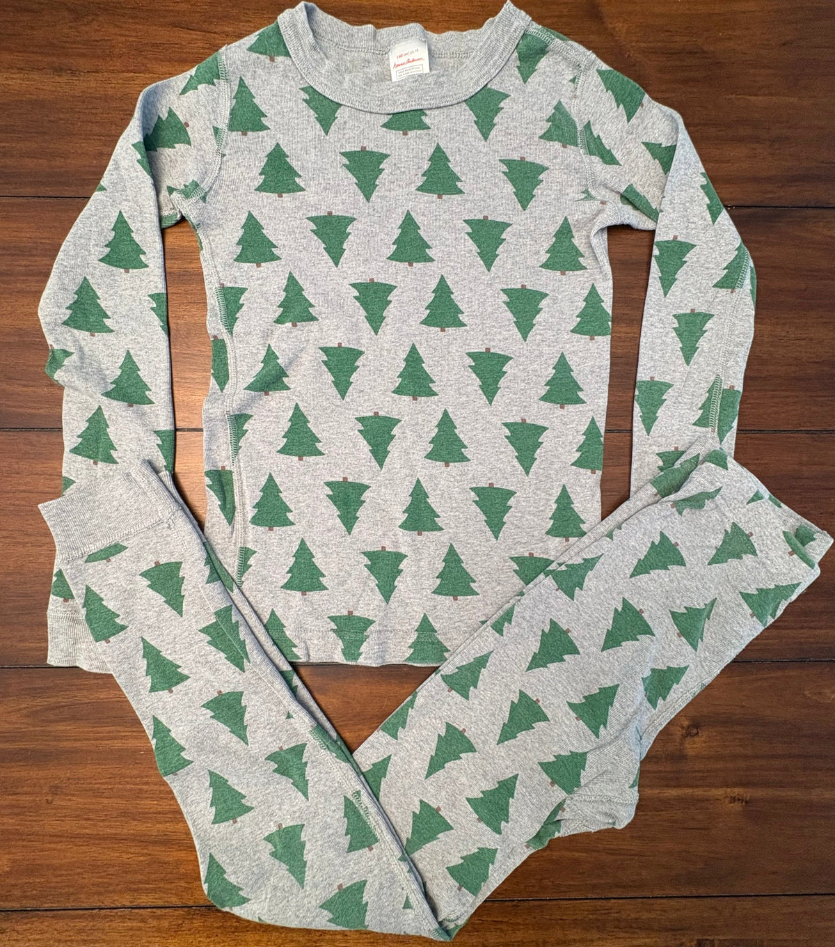 #197 Hanna Andersson Boys Size 10 Gray Christmas Tree Printed Pajama Set