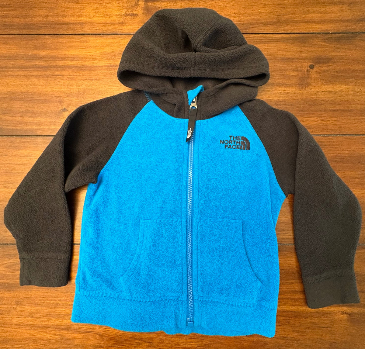 #197 North Face Boys Size 3T Blue & Black Hooded Fleece