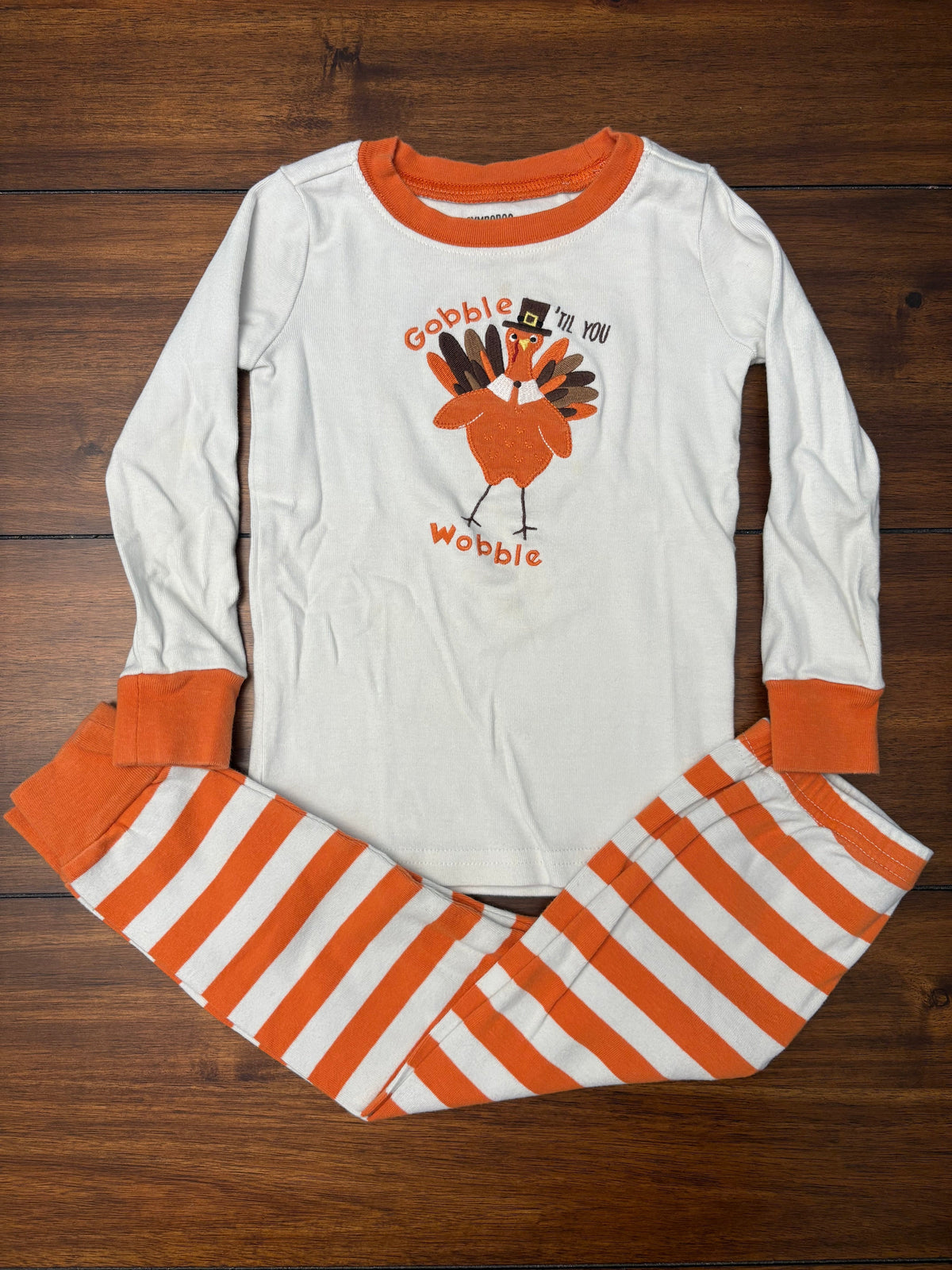 #197 Gymboree Boys Size 3 White & Orange Embroidered Turkey Pajama Set