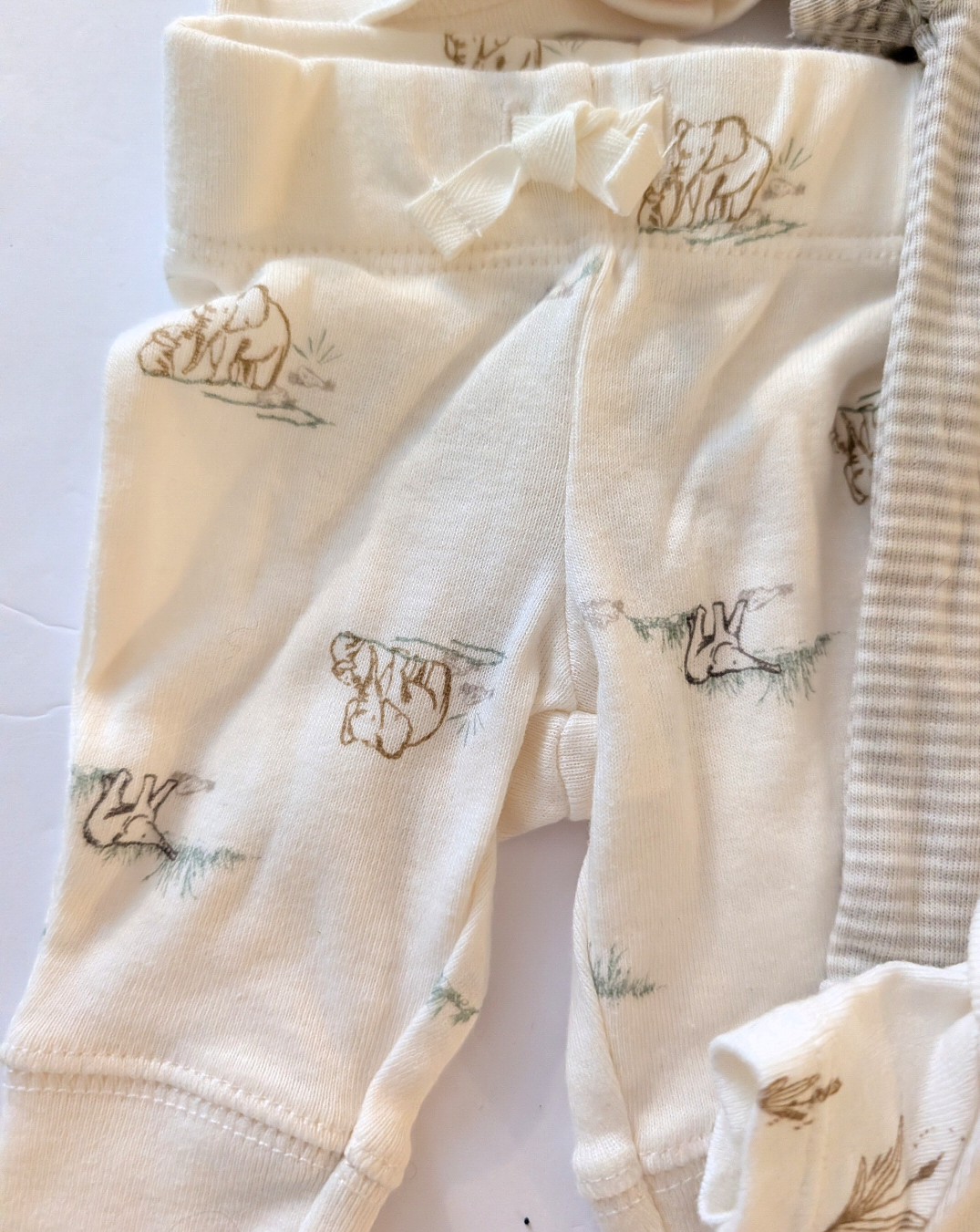 Seller 97, Carter's Elephant Hooded Set & 4 Onesies, baby size Preemie NWT (item 204)