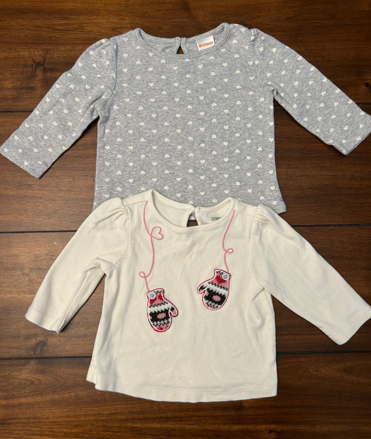 #197 Gymboree Girls Size 6-12M Gray with White Hearts & Cream Mitten Appliqué Top Bundle