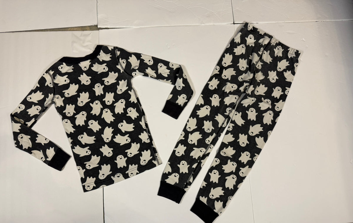 #141 Unisex Size 6-7 (120) Hanna Andersson Ghost Long Sleeve Pajamas