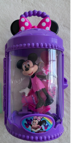 Seller #8 Minnie Mouse and accessories
