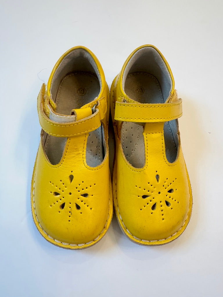 (#158) l'amour | EUC | 9 | alix wedge mary jane | 45227