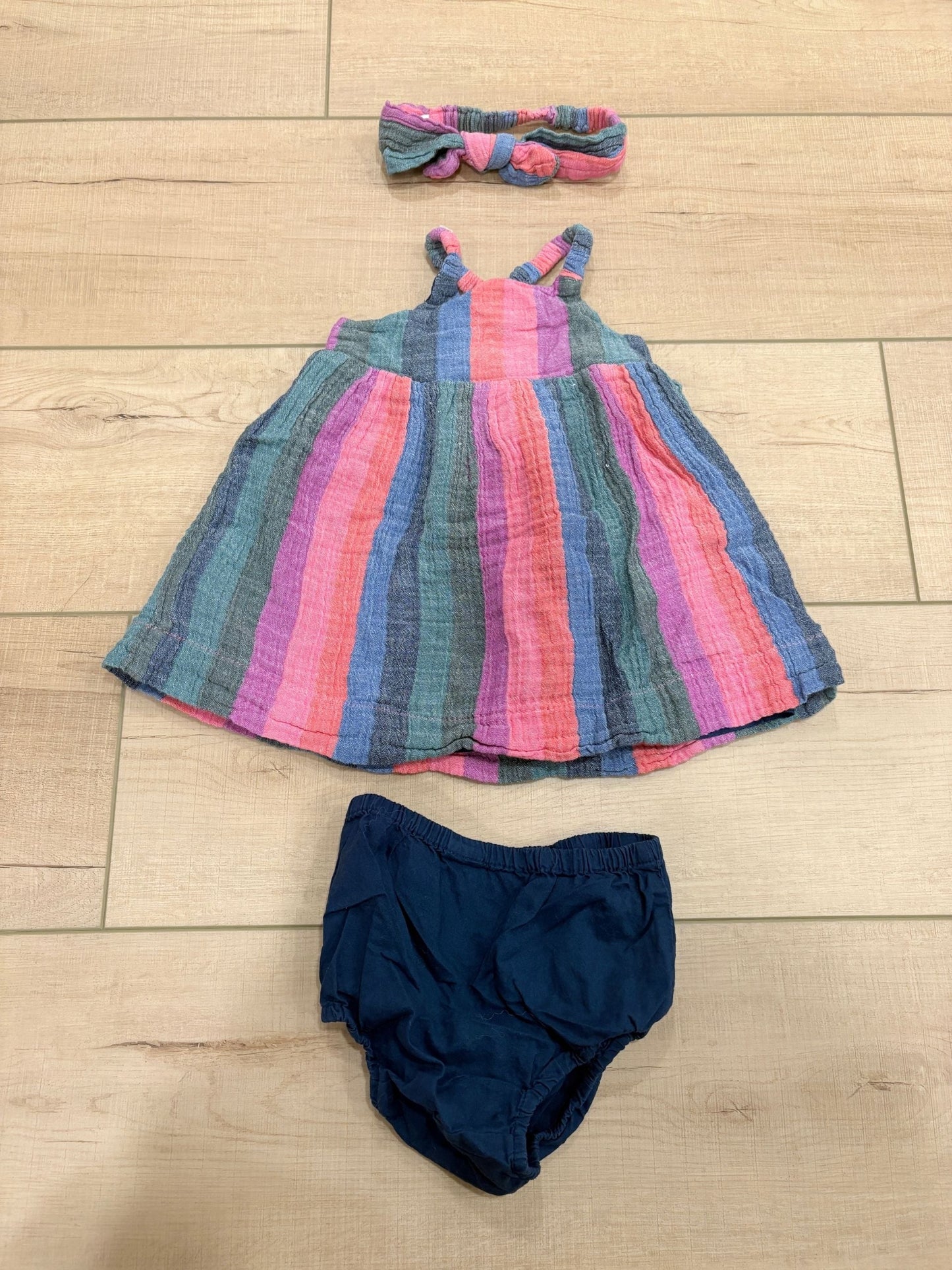 #37 REDUCED-6-12M Girls Gap Striped Dress with Matching Headband and Bloomers