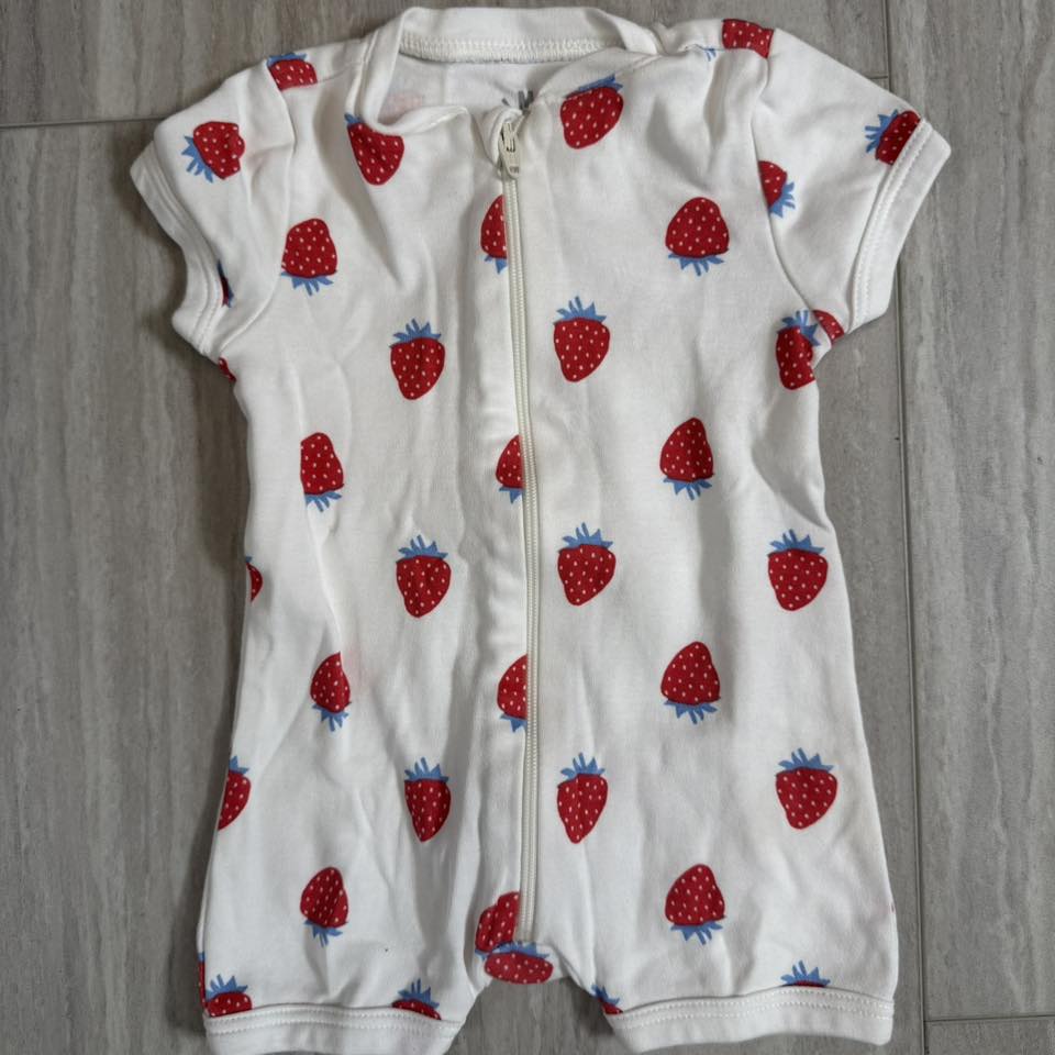 Seller 17: Primary Girls Strawberry Zipper Romper Size: Newborn