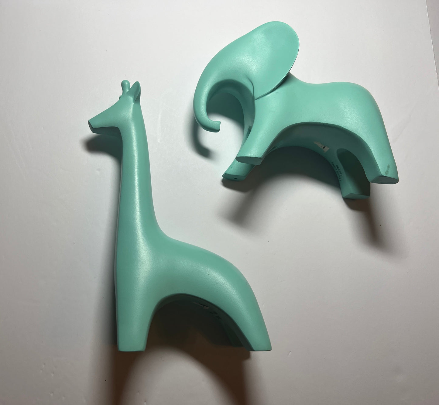 #180 Set of Teal Animals - Elephant and Giraffe