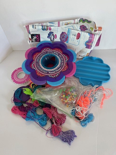 #78 bracelet making kit