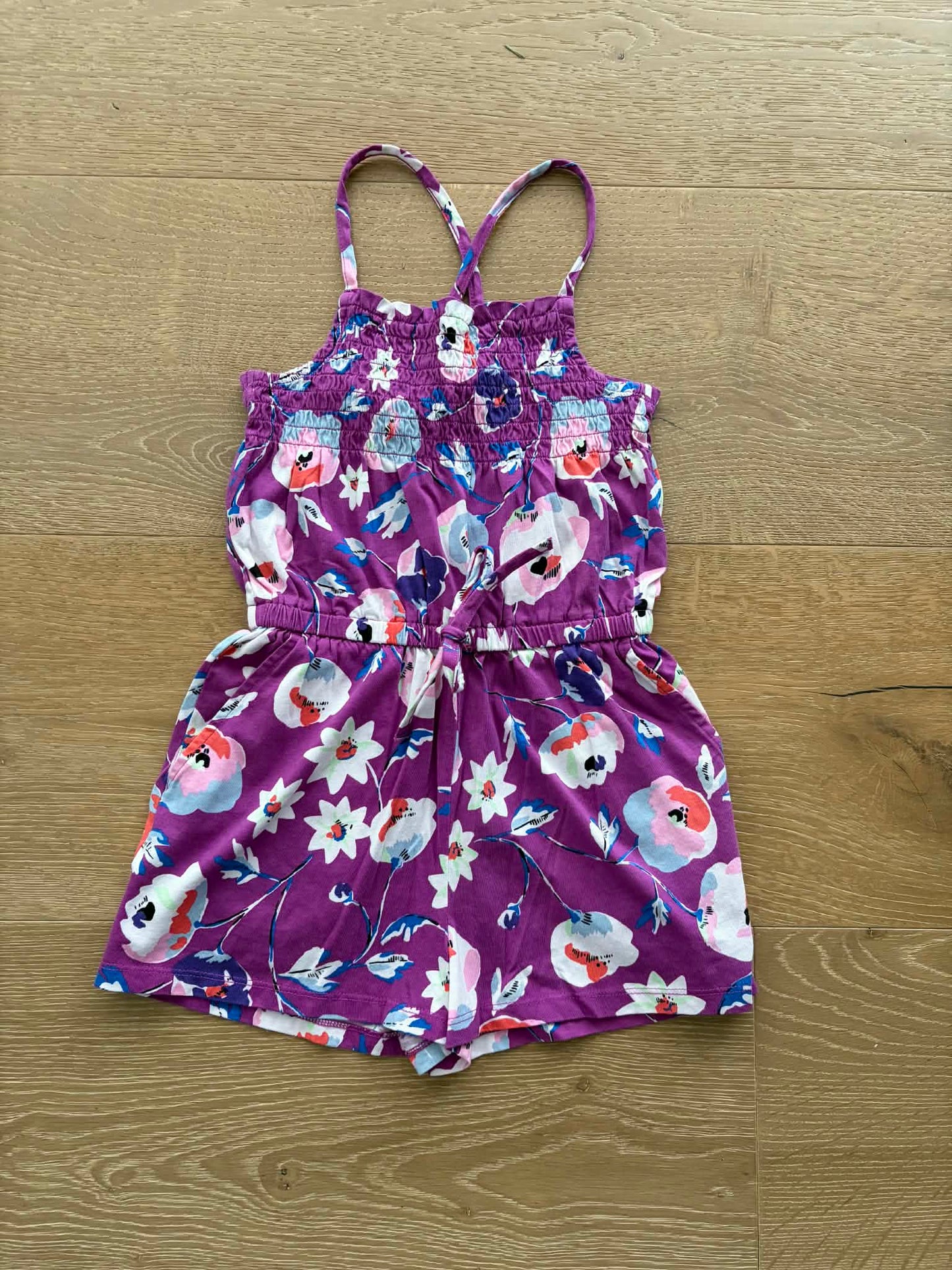 #196 WORN ONCE Tea Collection Girls Size 6 Purple Floral Shorts Romper