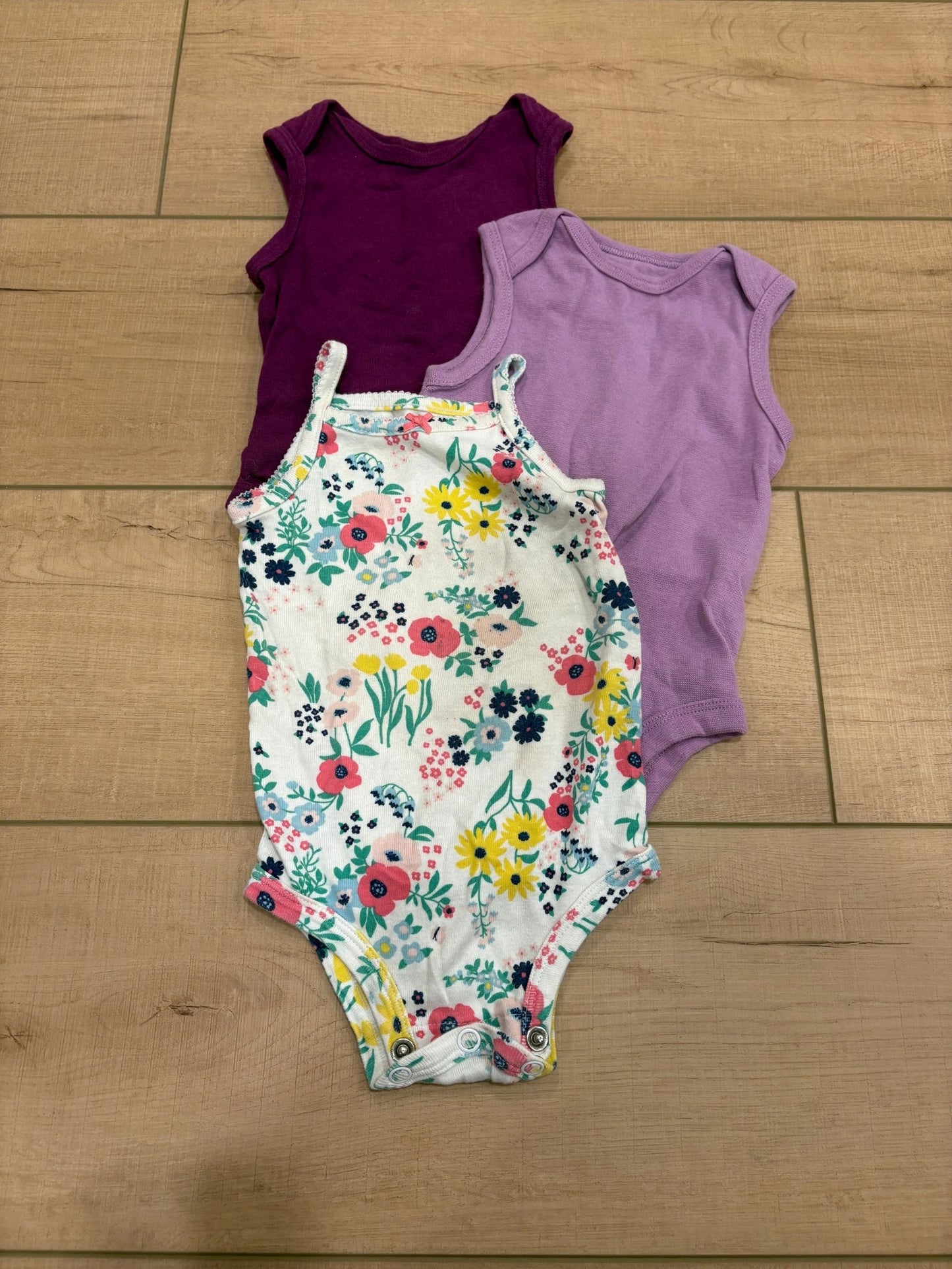 #37 REDUCED-6-12M Girls Bodysuits Hanes and Carter's