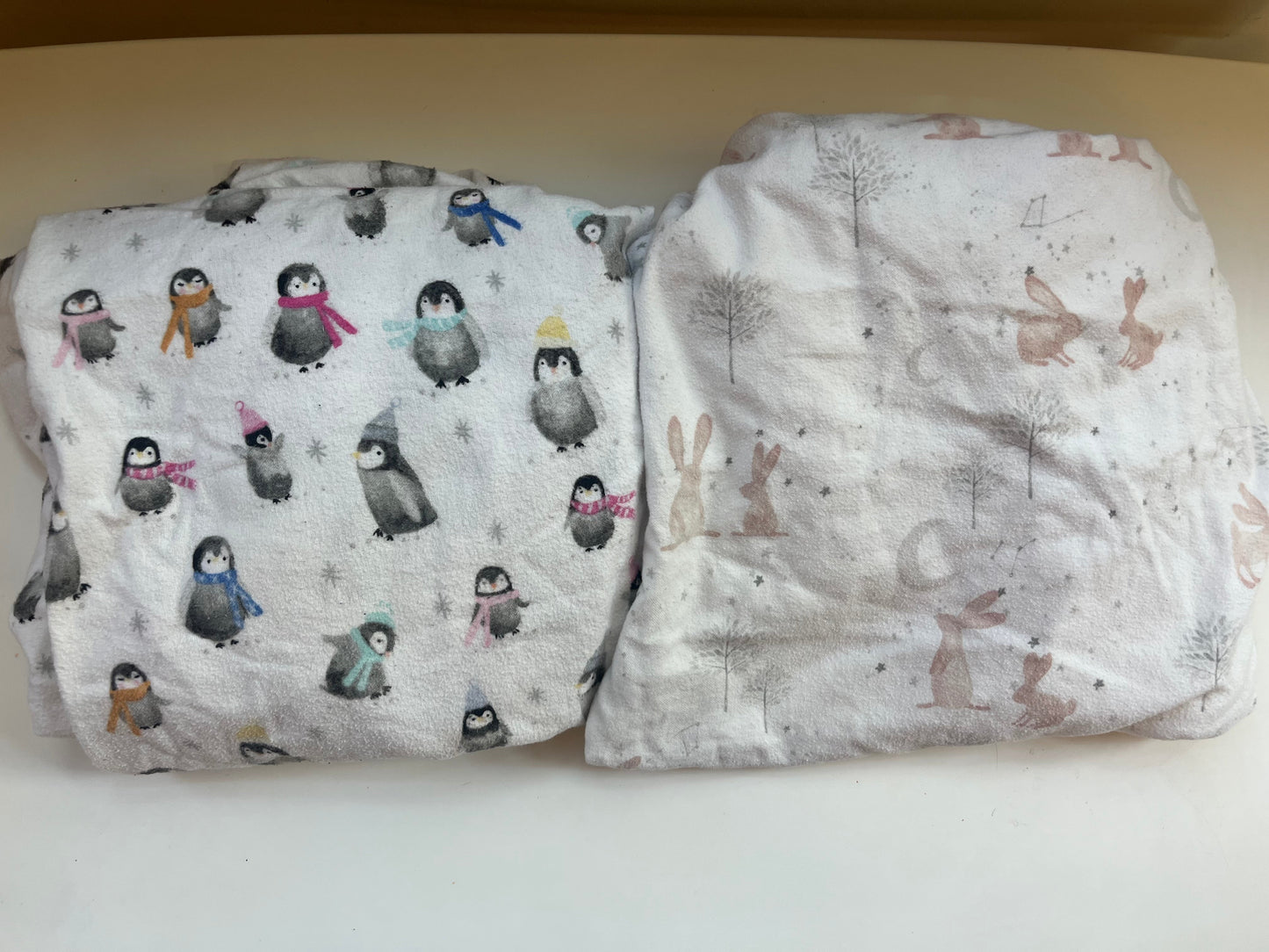 11/3 PRICE REDUCED Seller #20 Pottery Barn flannel crib sheets