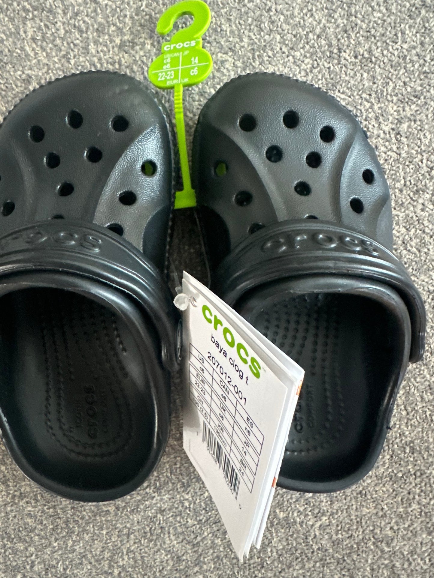 Seller 120 NWT size 6c Crocs. 1of2