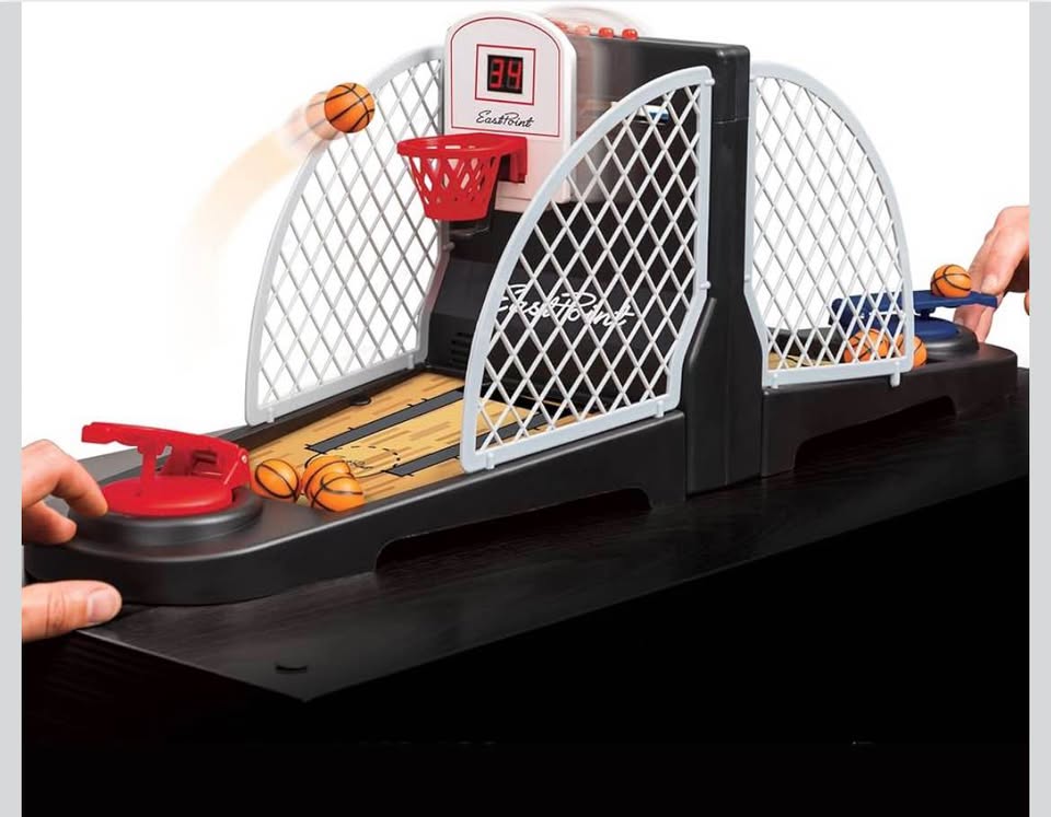 Seller 128 - Movin Hoops Tabletop Basketball Game - New in Box