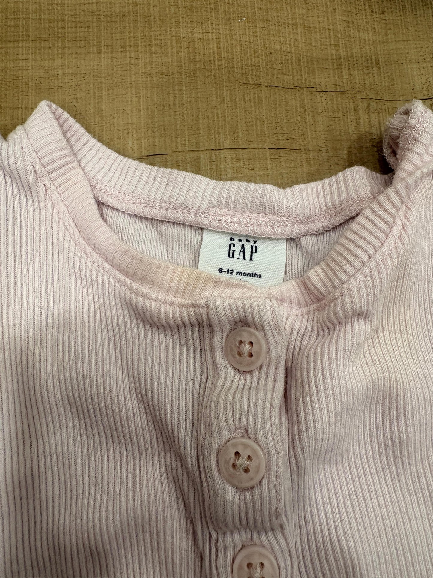 #37 6-12M Girls Baby Gap Button Front Bodysuit