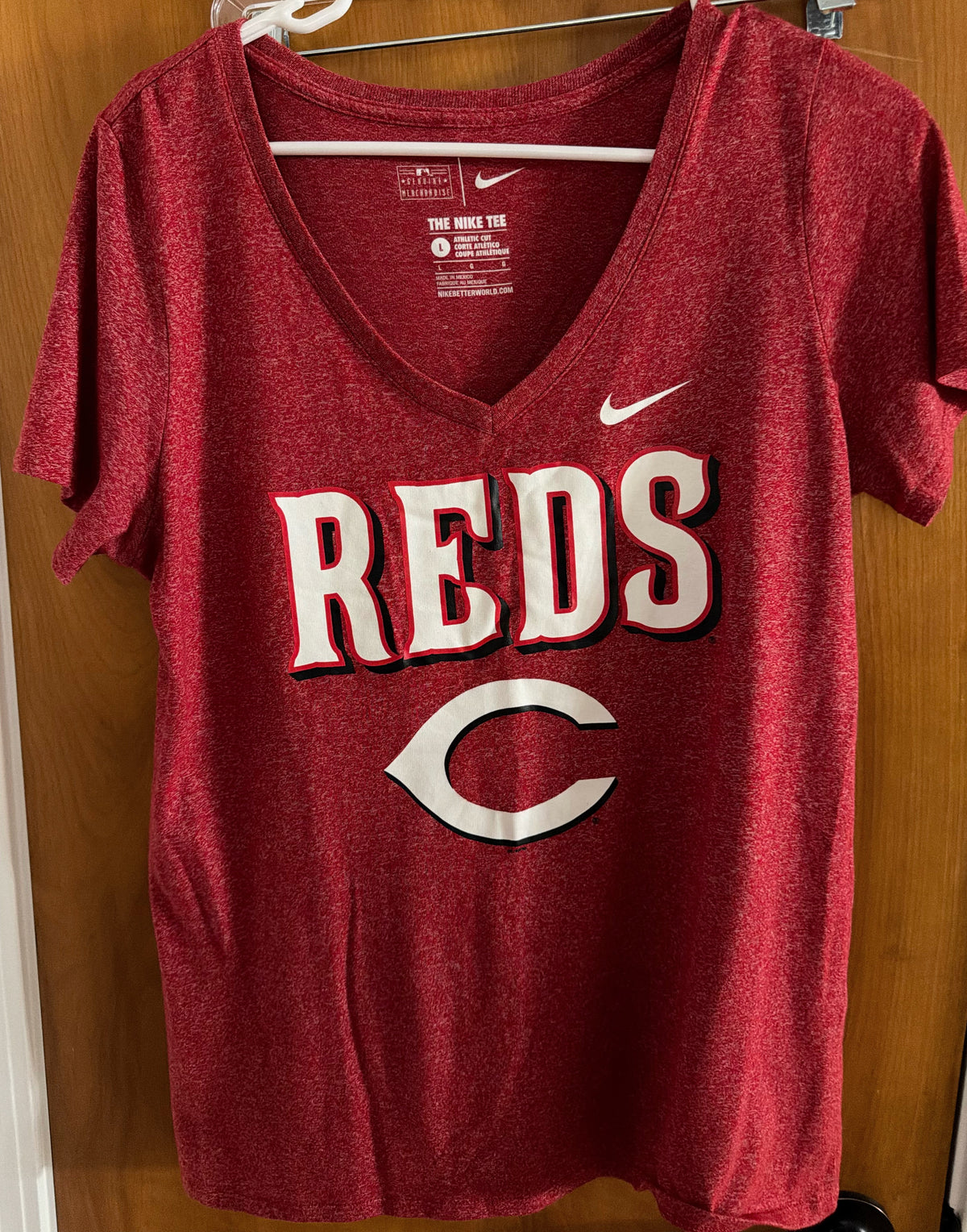 Seller 120, VGUC Women's Large Reds Shirt