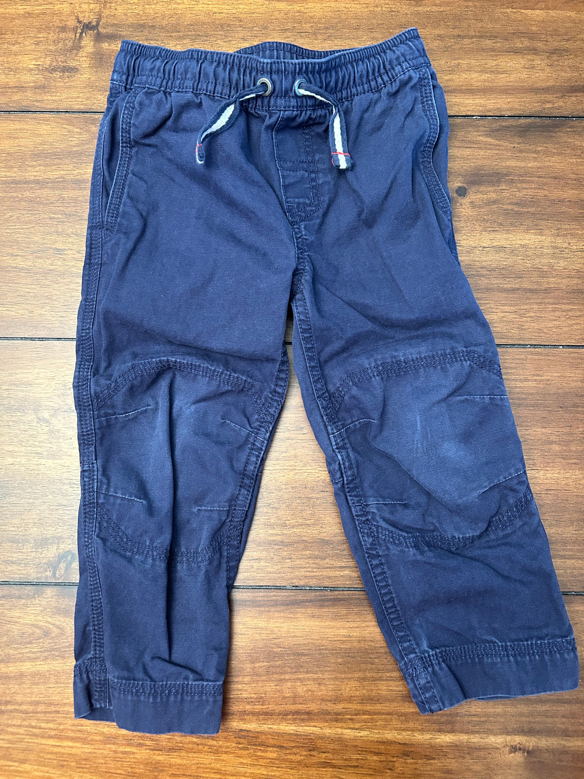 #197 Hanna Andersson Boys Size 3 (90) Red & Navy Star Printed Raglan Top & Navy Pants Outfit
