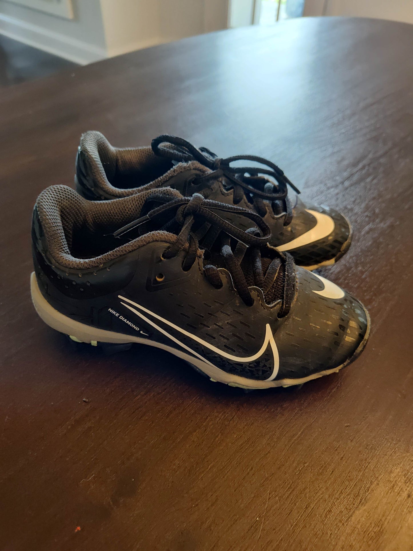 Seller 181: Nike Hyperdiamond 4 Boys Cleats Size 12c