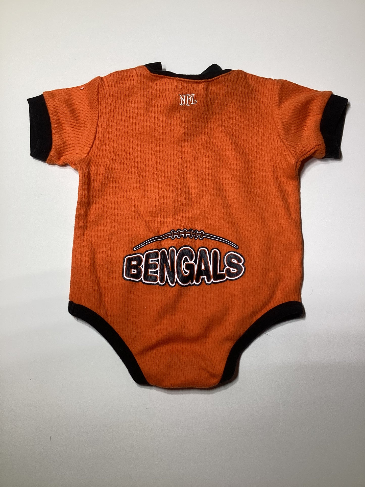 #129 Bengals Romper 6-9m