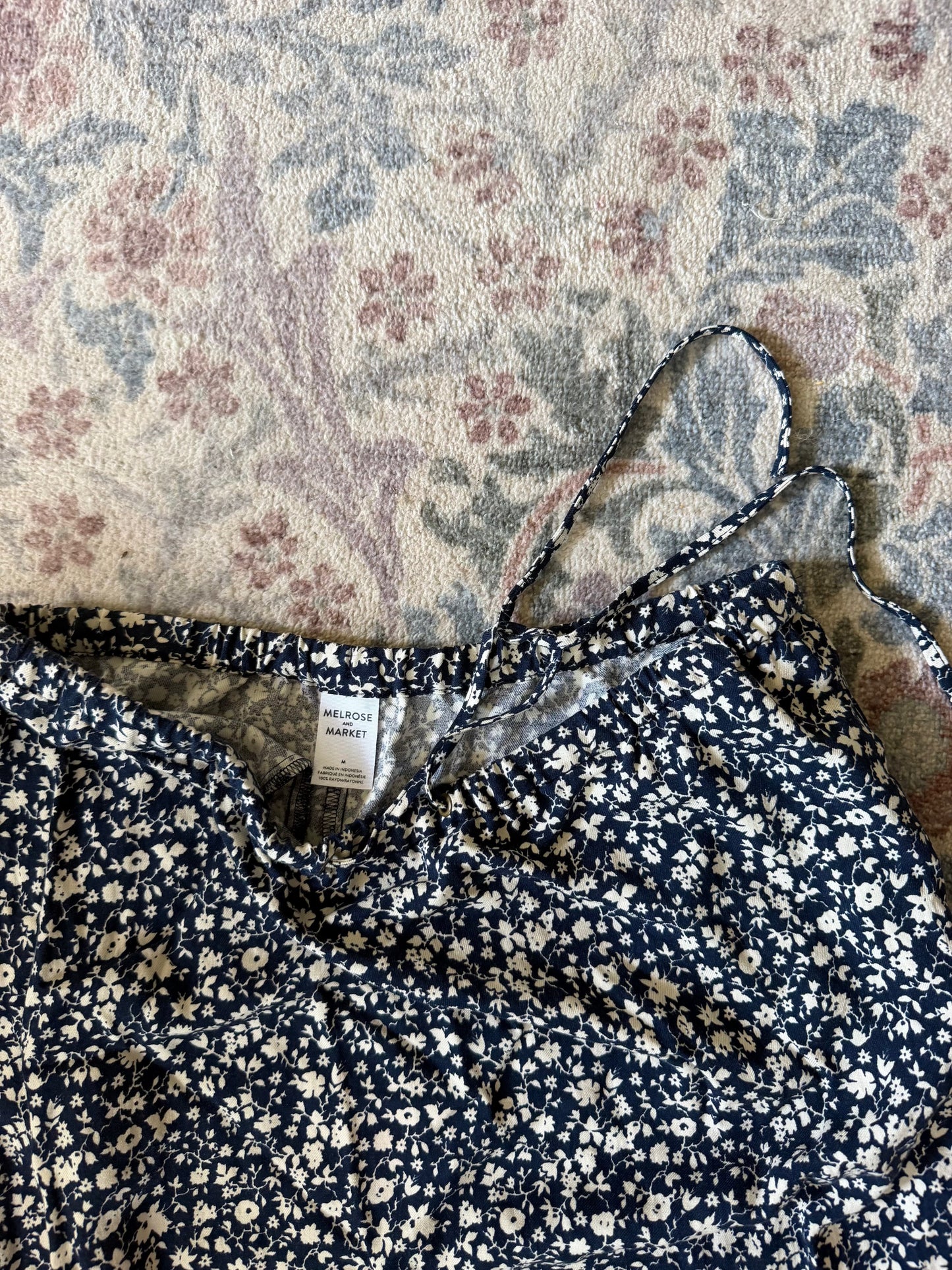 Seller #94 Womans Medium Melrose Place Floral Skirt