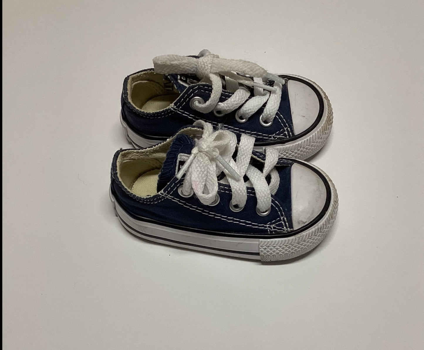 #129 Converse 3 (baby)