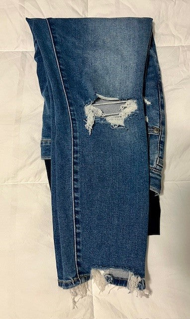 Seller #79 | Abercrombie & Fitch Maternity Skinny Jeans | Size 30/10R REDUCED