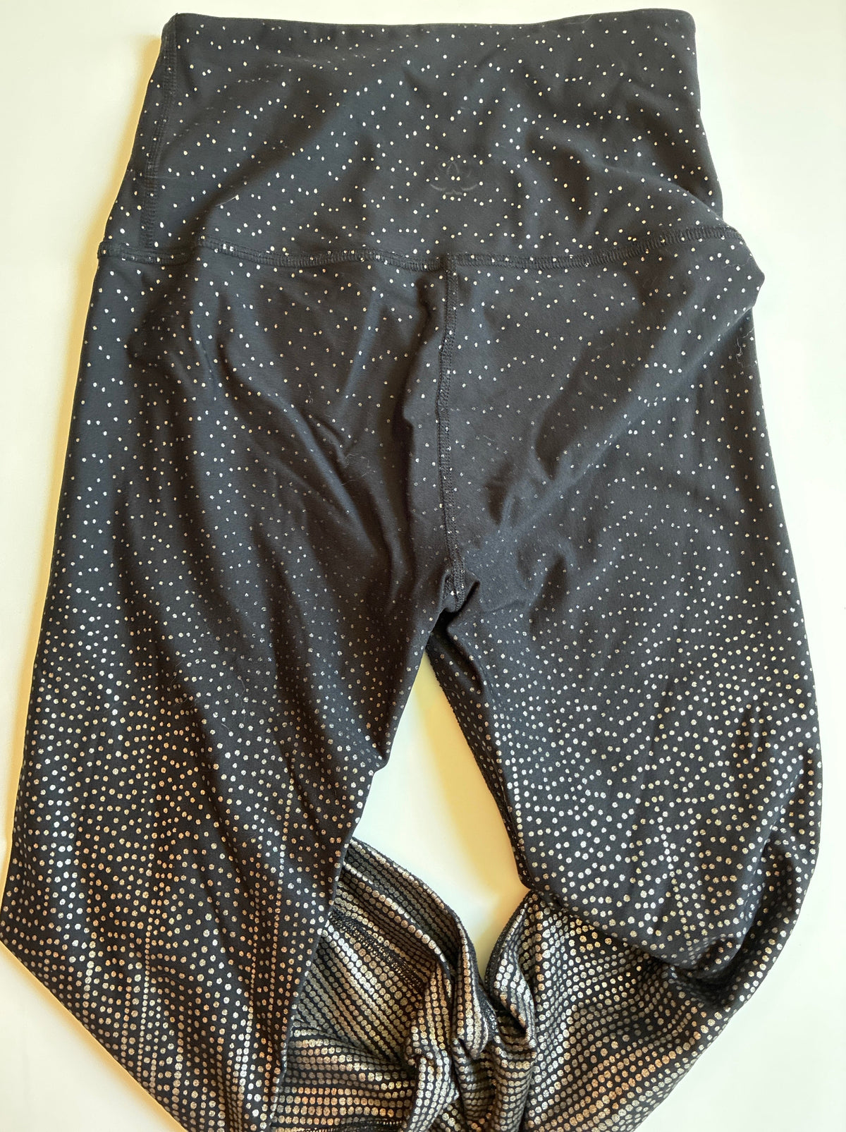 Seller 76 Beyond Yoga Women's Medium Leggings