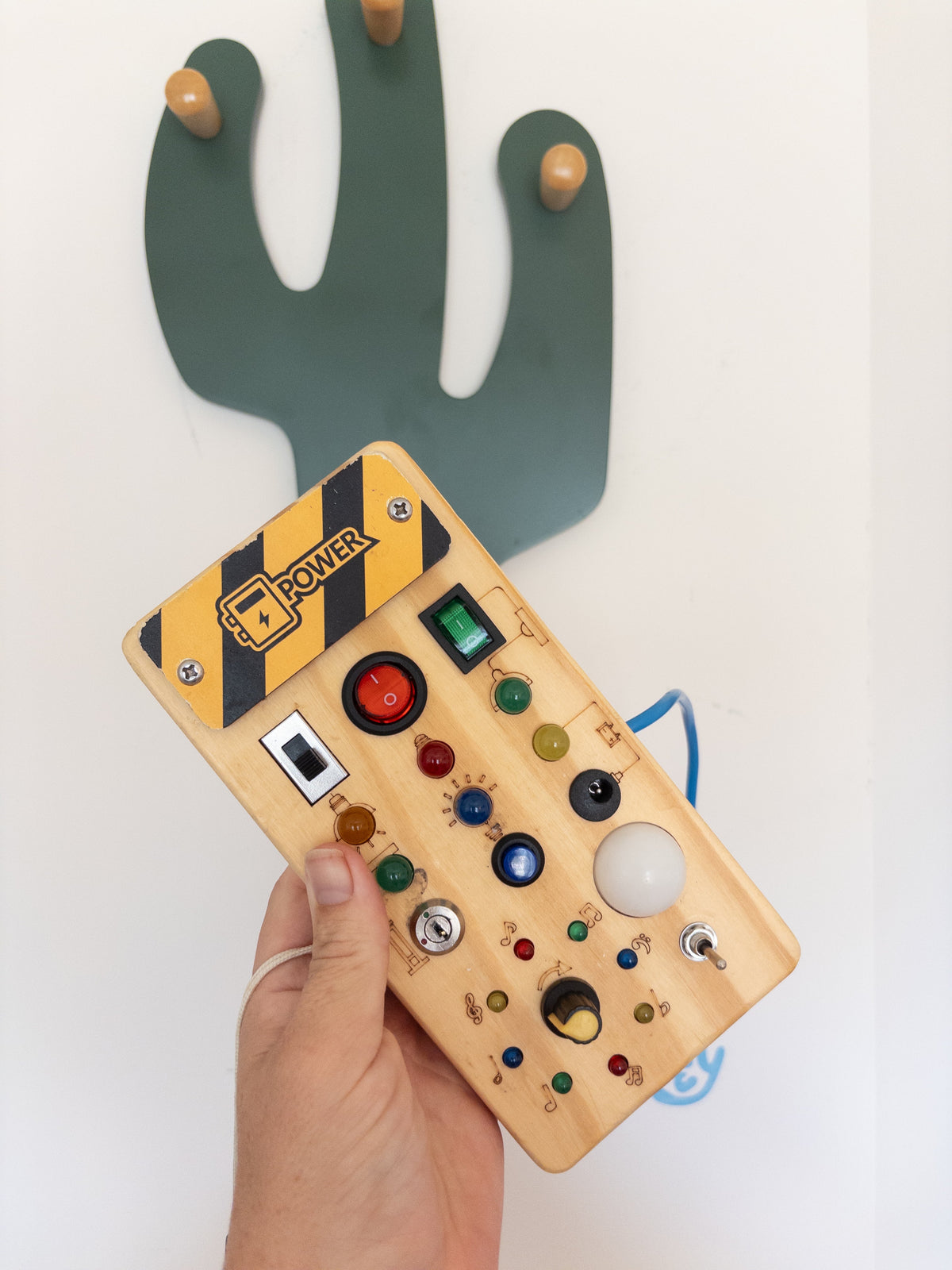 #36 Montessori Wooden Busy Board with 8 LED Light switches, Sensory Toys Light Switch EUC
