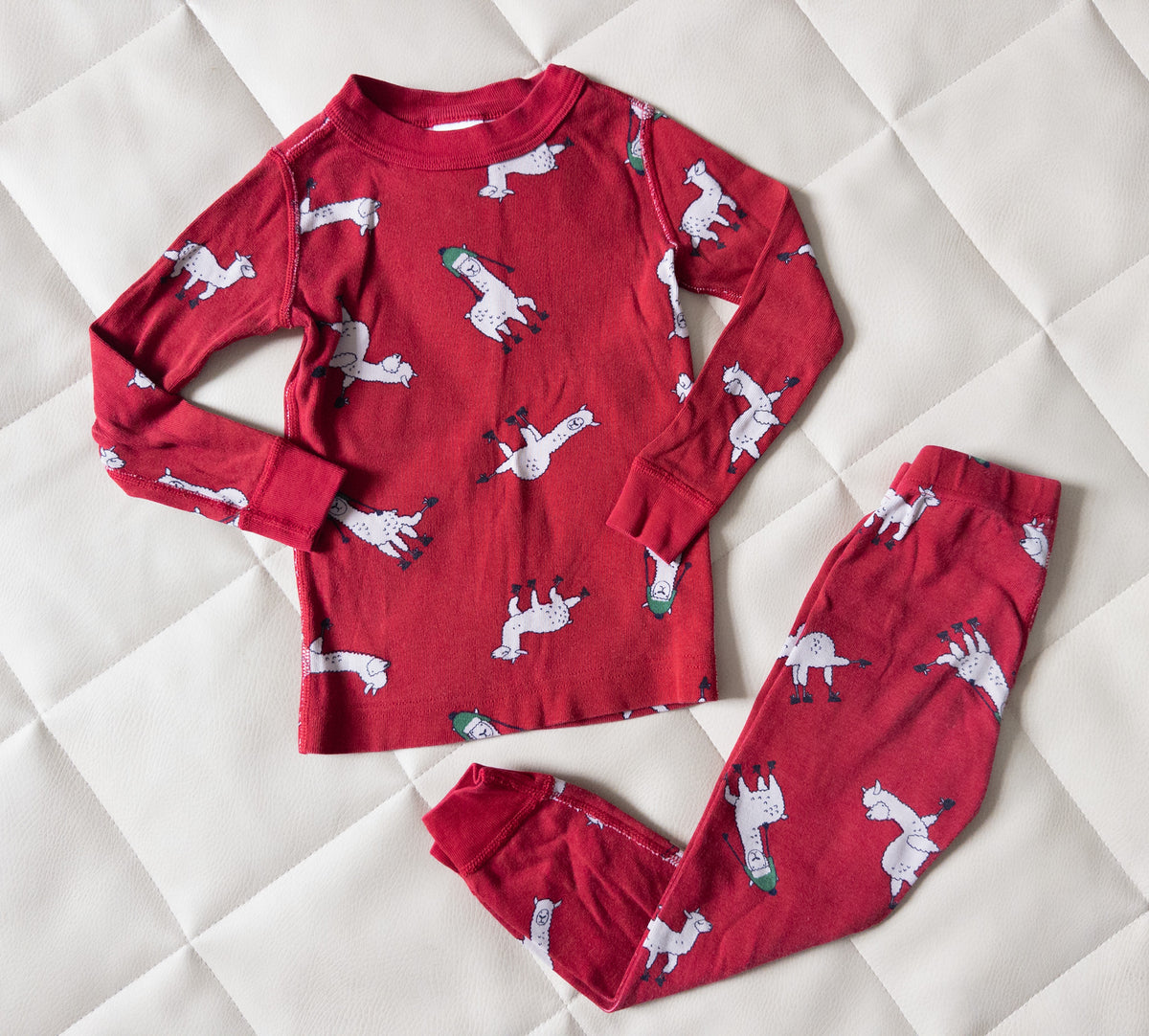 #37 Hanna Andersson 3T Llama Red Pajamas - VGUC