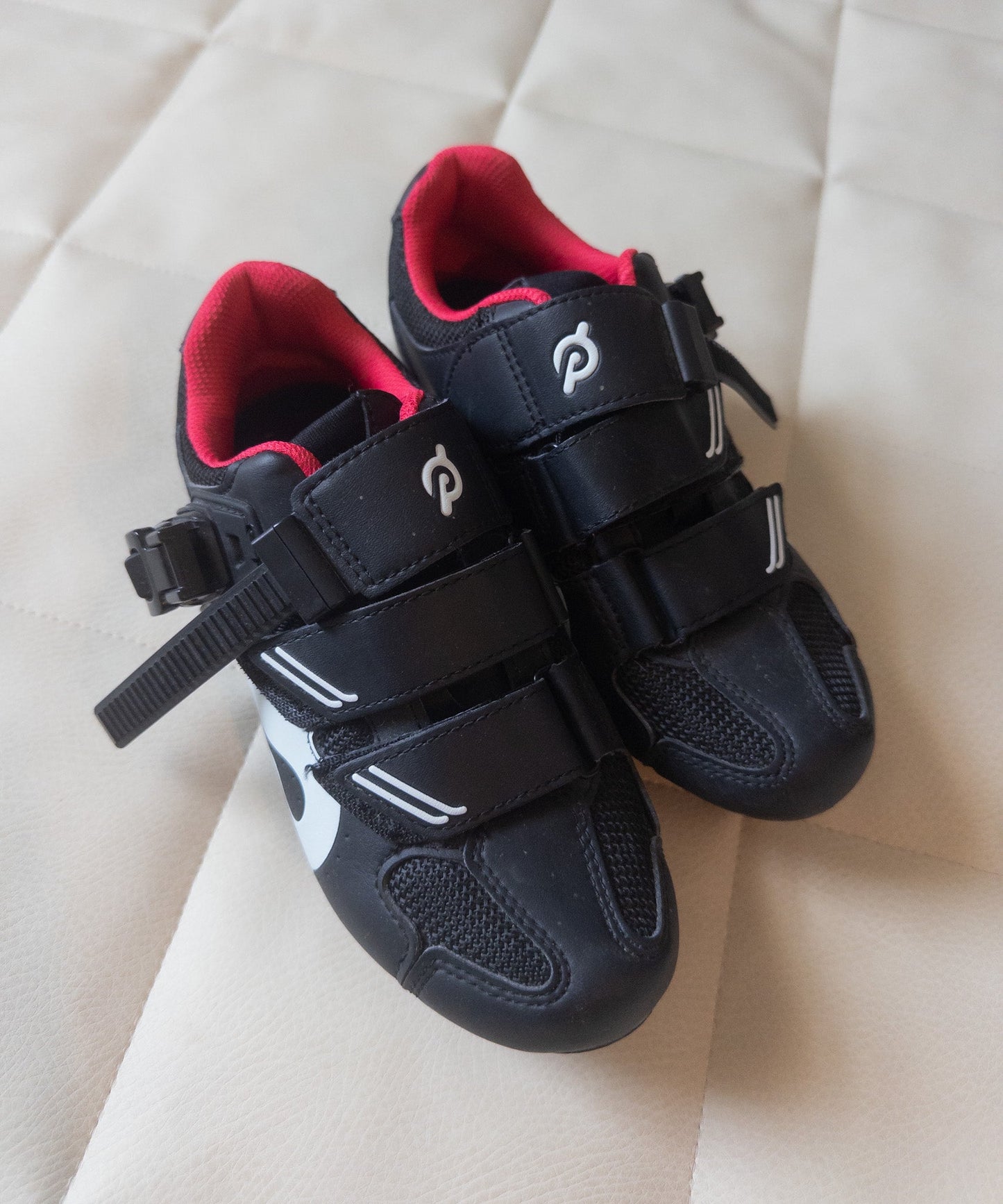 #152 Women's Peloton shoes size 36 - EUC